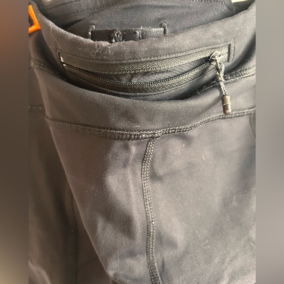 Lululemon Solid Black Wunder Under Cropped Leggings - Picture 5 of 7